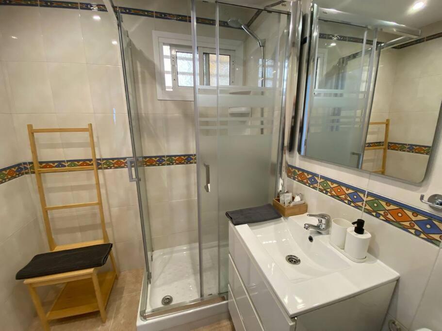 Apt Con Espectacular Vista, Piscinas, Recep 24 Hs Benalmadena Luaran gambar