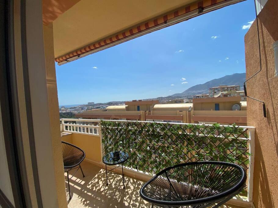 Apt Con Espectacular Vista, Piscinas, Recep 24 Hs Benalmadena Luaran gambar
