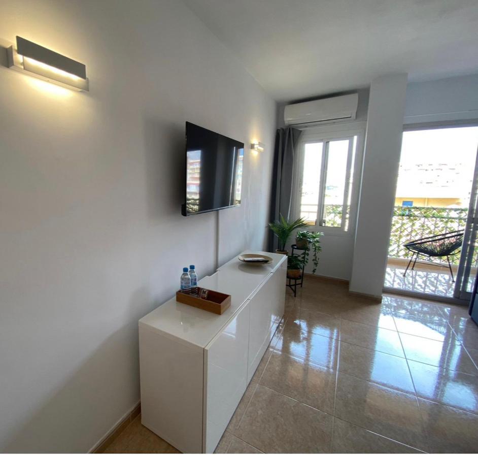 Apt Con Espectacular Vista, Piscinas, Recep 24 Hs Benalmadena Luaran gambar