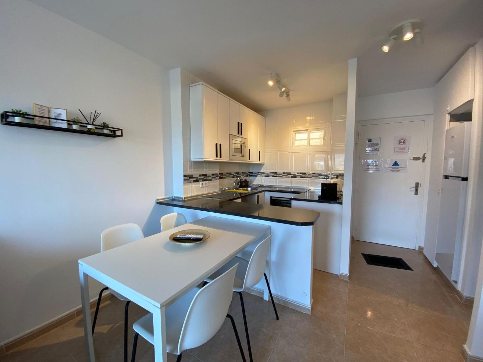 Apt Con Espectacular Vista, Piscinas, Recep 24 Hs Benalmadena Luaran gambar